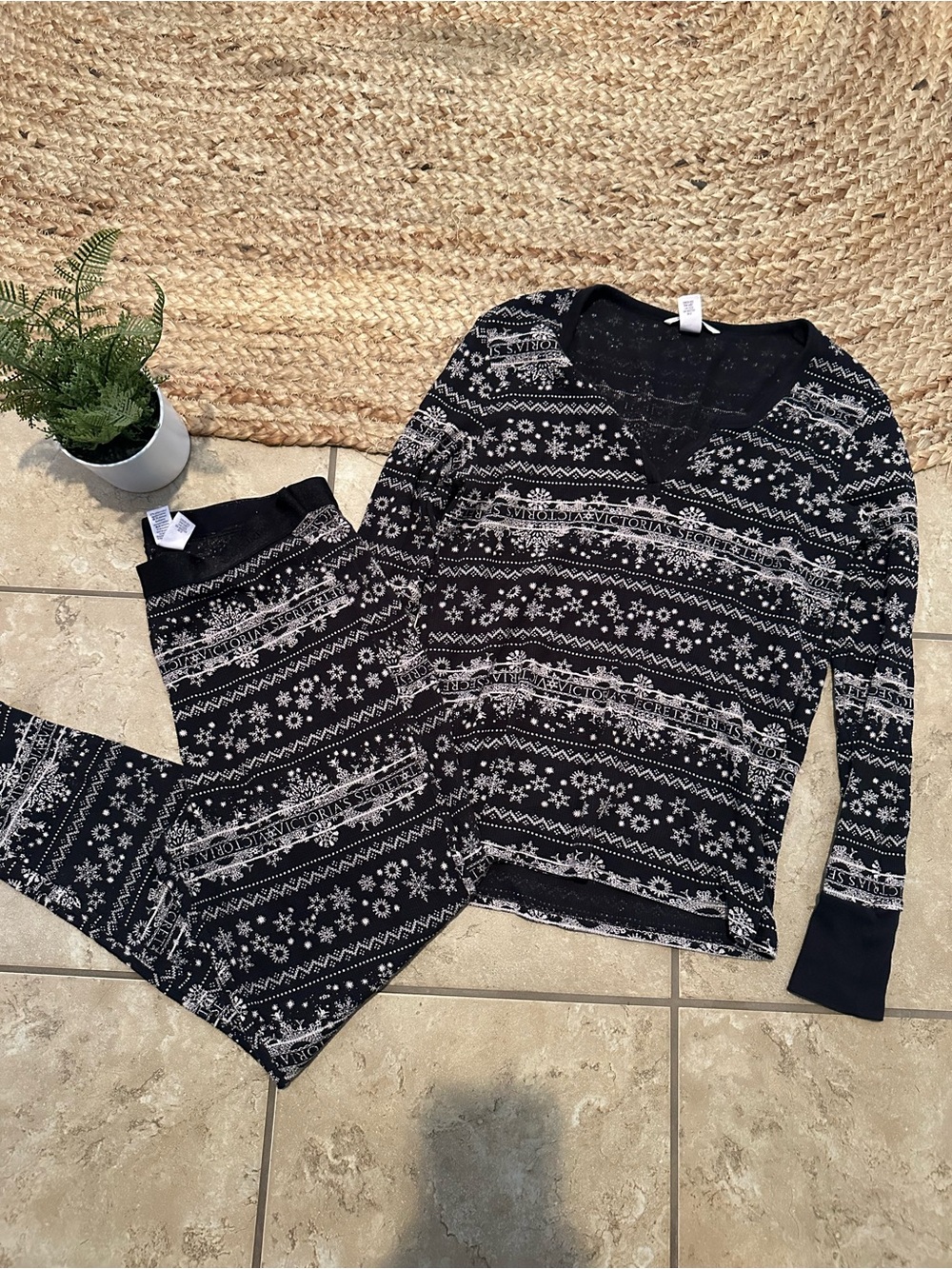 VS PJ SET